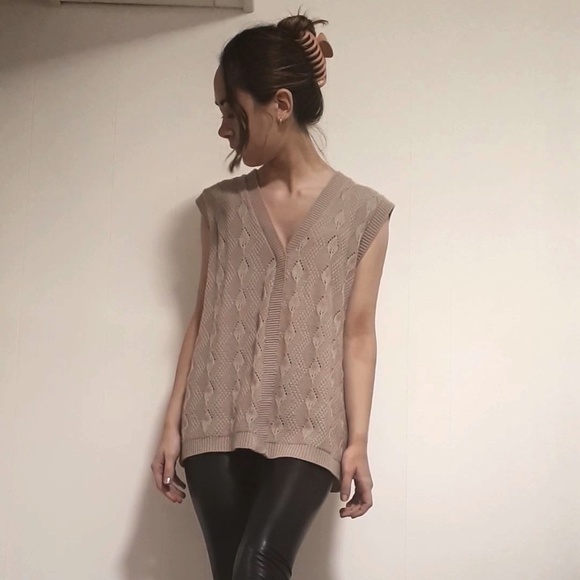 Vintage Sweaters - Vintage Sweater Vest